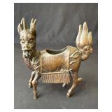 Antique Chinese bronze statue