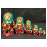 Vintage hand-painted Russian matryoshka nesting