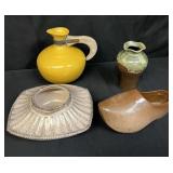 Group of vintage decorative ceramic items