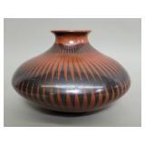 Signed Julio Ledezma Mata Ortiz pottery vase