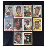 Lot of 1977 Topps Roberto Clemente baseball cards