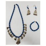 Blue and black bead jewelry set with hammered