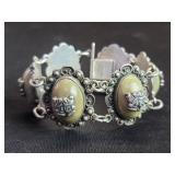 Mexican sterling silver bracelet with gree stone