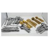 Miscellaneous stainless steel flatware Oneida,