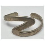Vintage Mexican sterling silver zig zag cuff