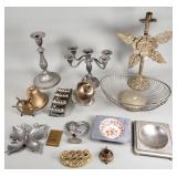 Miscellaneous collectible metal ware