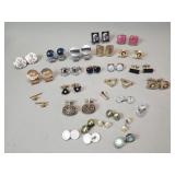 Group of vintage gold-tone & silver-tone cufflinks