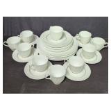 Royal Worcester May-Fair. Fine bone China Dinner