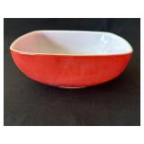 Vintage Pyrex glass bowl