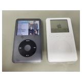 2 Apple Ipods