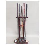 Golf club floor rack with golf clubs