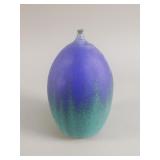 Rose Cabat 'Feelie' vase