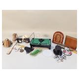 Box of miscellaneous desk ornaments, keychains,