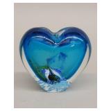 Heart shape art glass vase/paperweight depicting