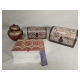 Lot of decorative boxes