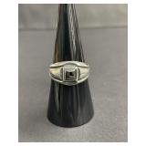 Vintage sterling silver ring with square black