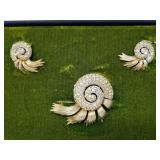 Vintage signed Ledo brooch and earring set