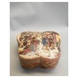 Chinese Satsuma style porcelain trinket box