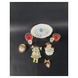 Ceramic brooches and thimble, wedgewood pin and