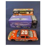 2002 Home Depot & Peanuts diecast car 1:24 scale
