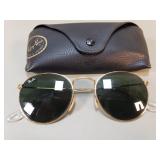 Ray-Ban sunglasses with snap closure case