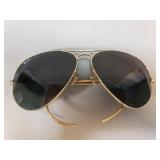 Vintage Ray-Ban gold tone aviator sunglasses