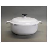 Vintage Le Creuset #25 "La Mama" covered pot