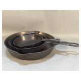 3 vintage cast iron skillets