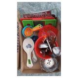 Kitchen Items-Measuring Cups, Spoon Rest