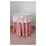 Round Accent Table w Glass Top
