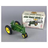 Ertl John Deere Model A 1/16 Scale 1998 FFA