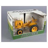 Spec Cast John Deere 1/16 LI Die-Cast Model