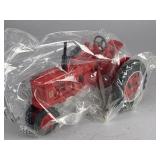 Ertl Farmall H Die-Cast Tractor 1997 Michigan FFA