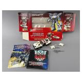 Transformers G1 Autobot Prowl with Accessories