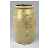 6 Gallon American Stoneware Churn with Bee Sting