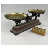 Antique French Portee 5kg Balance Scale w/ Weights