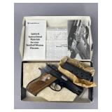 Smith & Wesson Model 439 9mm Semiauto