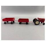 Ertl Die-Cast Tractor & Wagons, IH Logo