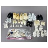 19 Pairs Plastic Doll Shoes, Various Colors &