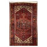Persian Hamedan Hand-Knotted Wool Rug 7