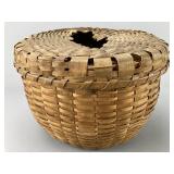 Round Woven Basket with Lid