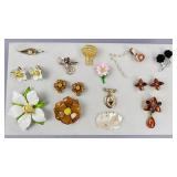 Enamel Faux Pearl MOP Floral Pins/Brooches