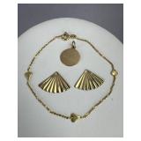 14K Serpentine Heart Bracelet, Charm, Jackets