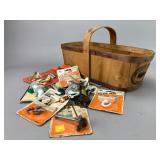 Vineland Wooden Basket with Hooks