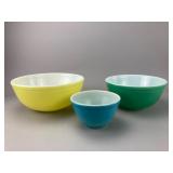 Pyrex Glass Mixing Bowls Set