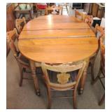Walnut Victorian Dining Table, 8 Chairs & 2 Leaves
