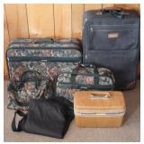 Lot of Assorted Luggage Items