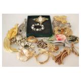 Lot of 20 Assorted Costume Jewelry Brooches