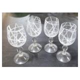 4 Wine glasses - 8"