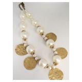 Chunky pearl bracelet